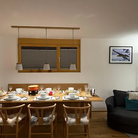 Allalin View Apartman *