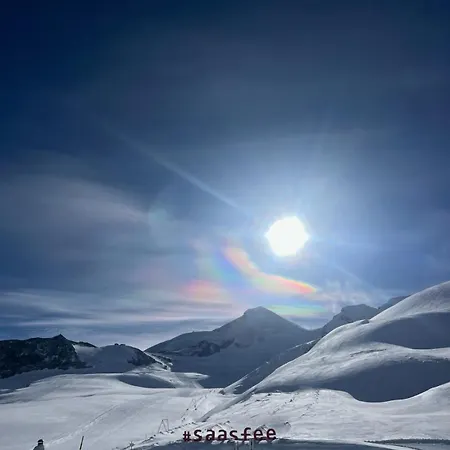 Апартаменты Allalin View