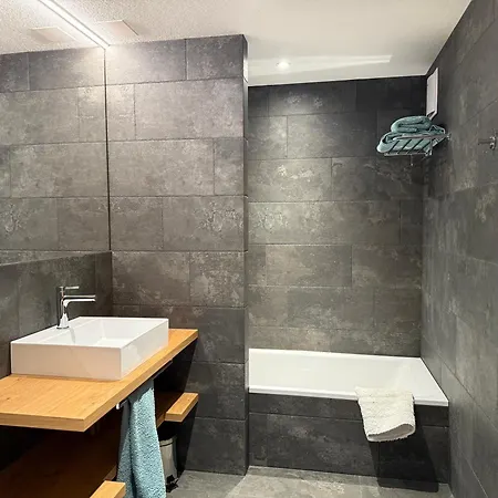Allalin View Apartman