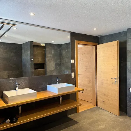 Apartman Allalin View *